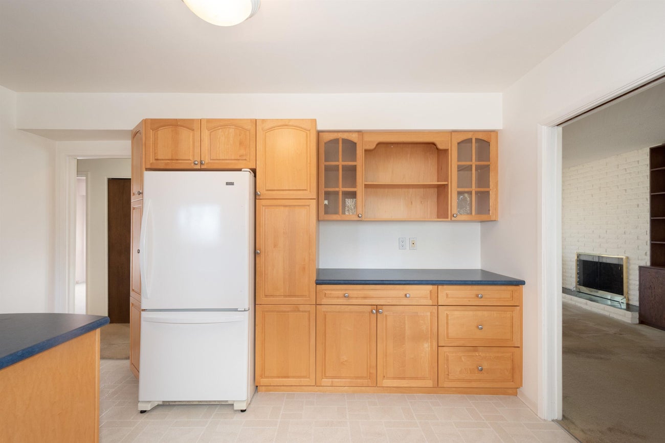 712 Macintosh Street - Central Coquitlam Single Family Residence for Sale, 3 Bedrooms (R3090305)# - 16