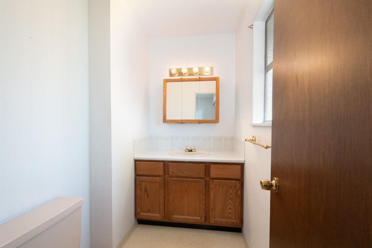 712 Macintosh Street - Central Coquitlam Single Family Residence for Sale, 3 Bedrooms (R3090305)# - 19