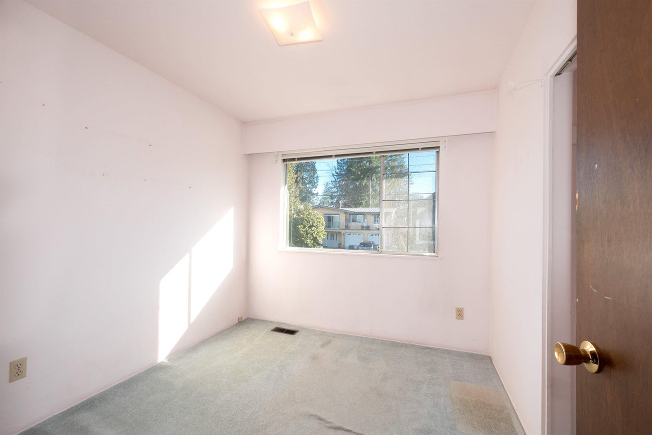 712 Macintosh Street - Central Coquitlam Single Family Residence for Sale, 3 Bedrooms (R3090305)# - 20