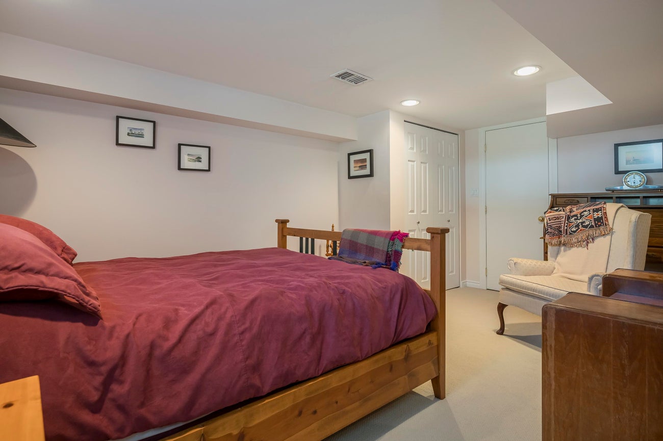 541 Cochrane Avenue - Coquitlam West single-family-residence for Sale, 5 Bedrooms (R3090326)# - 28