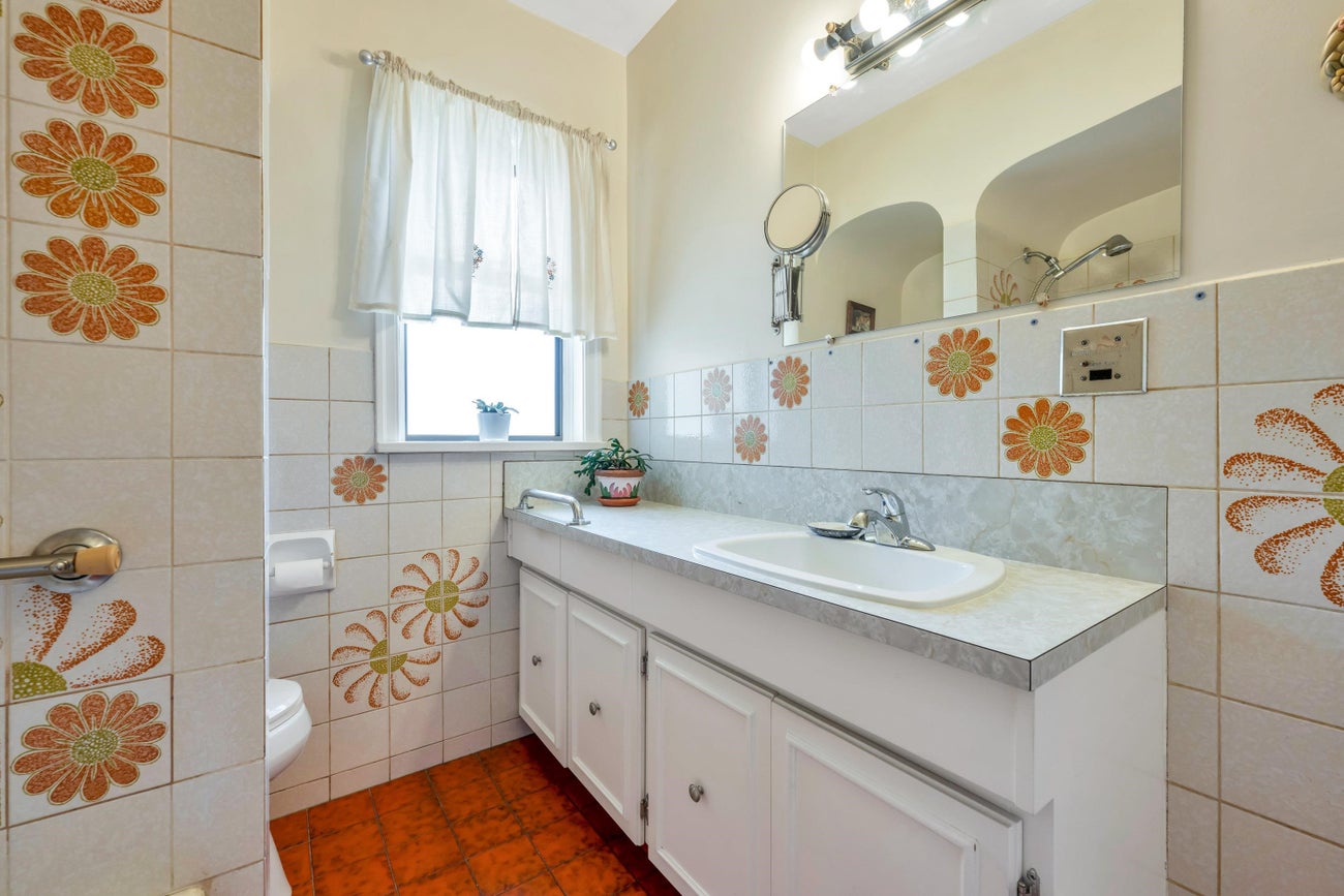 3778 Triumph Street - Vancouver Heights Single Family Residence for Sale, 4 Bedrooms (R3090665)# - 10