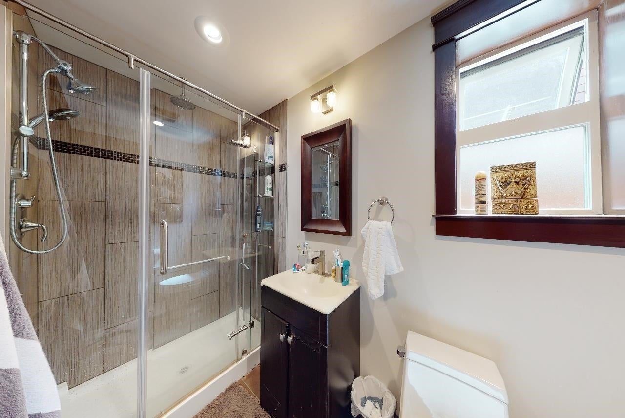 1190 Augusta Avenue - Simon Fraser Univer. single-family-residence for Sale, 4 Bedrooms (R3090788)# - 17