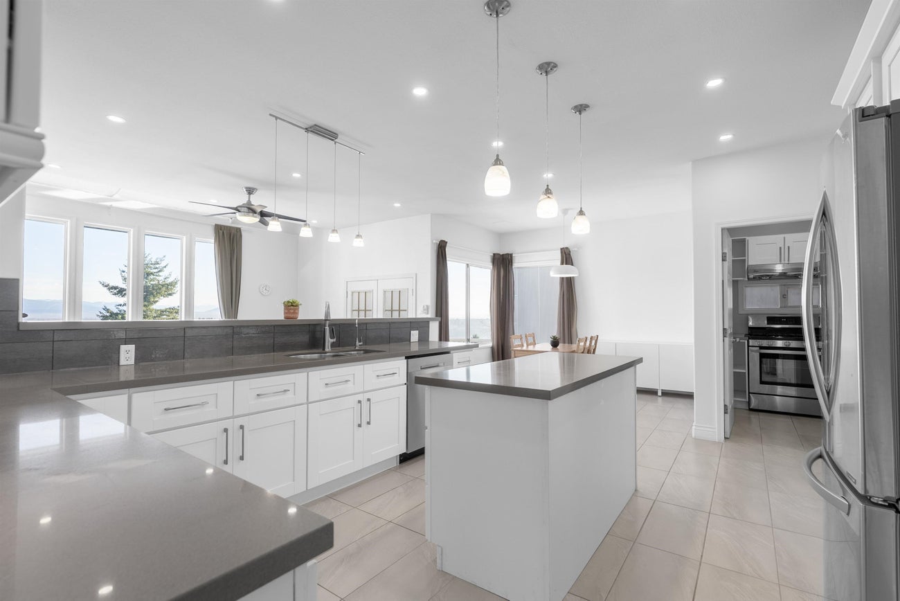 2765 Nadina Drive - Coquitlam East Single Family Residence for Sale, 7 Bedrooms (R3091003)# - 15