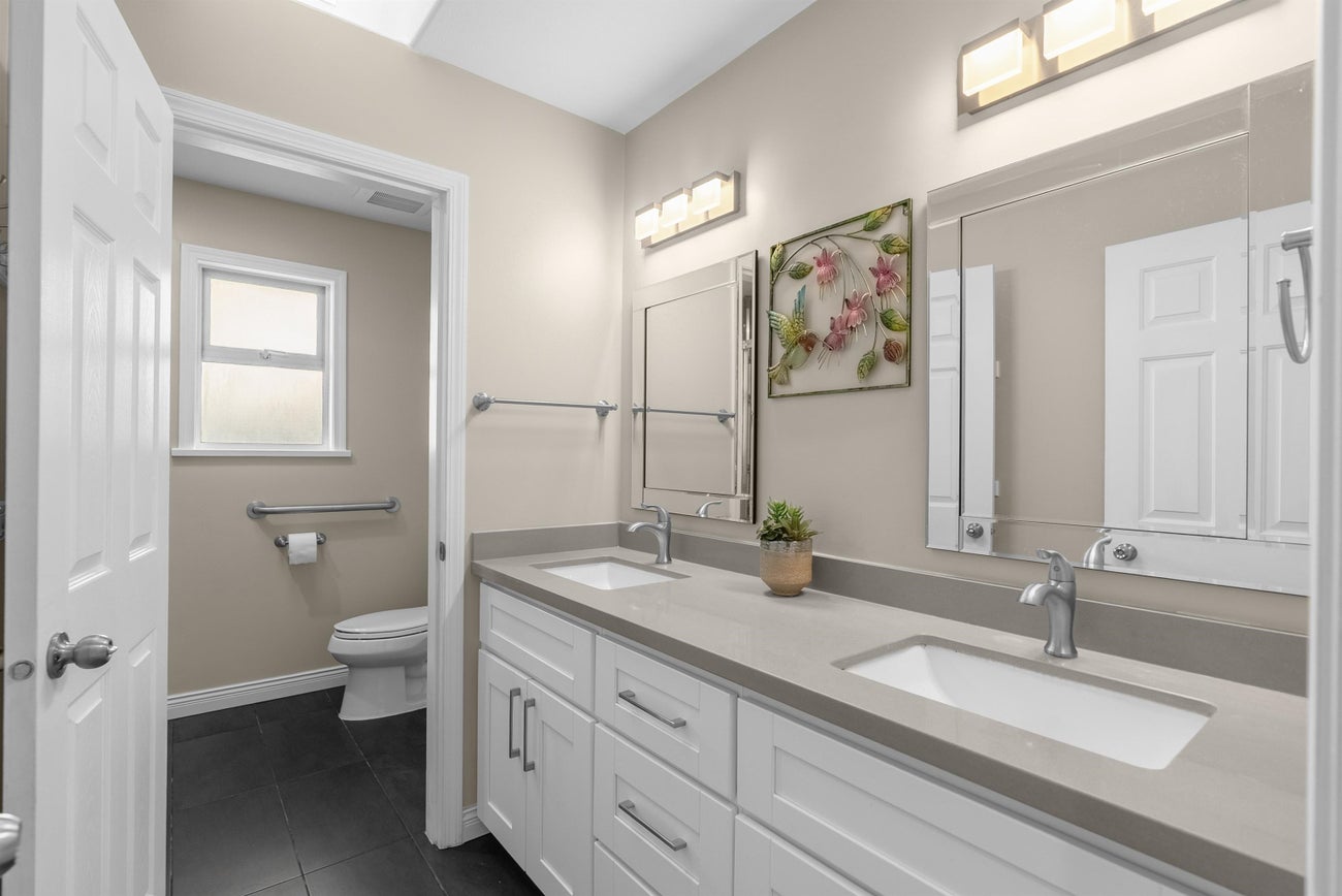 2765 Nadina Drive - Coquitlam East Single Family Residence for Sale, 7 Bedrooms (R3091003)# - 30