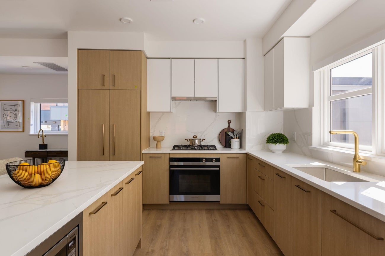 604 Rochester Avenue - Coquitlam West other for Sale, 5 Bedrooms (R3091758)# - 4 604 Rochester Avenue - Coquitlam West other for Sale, 5 Bedrooms (R3091758)# - 4