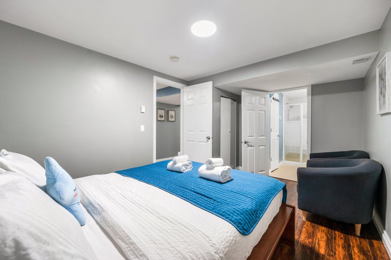 2507 Ashurst Avenue - Coquitlam East Single Family Residence for Sale, 7 Bedrooms (R3092373)# - 30 2507 Ashurst Avenue - Coquitlam East Single Family Residence for Sale, 7 Bedrooms (R3092373)# - 30