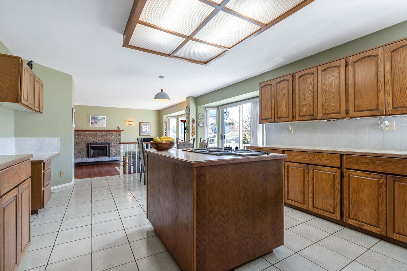 1859 Walnut Crescent - Central Coquitlam Single Family Residence for Sale, 5 Bedrooms (R3092772)# - 11