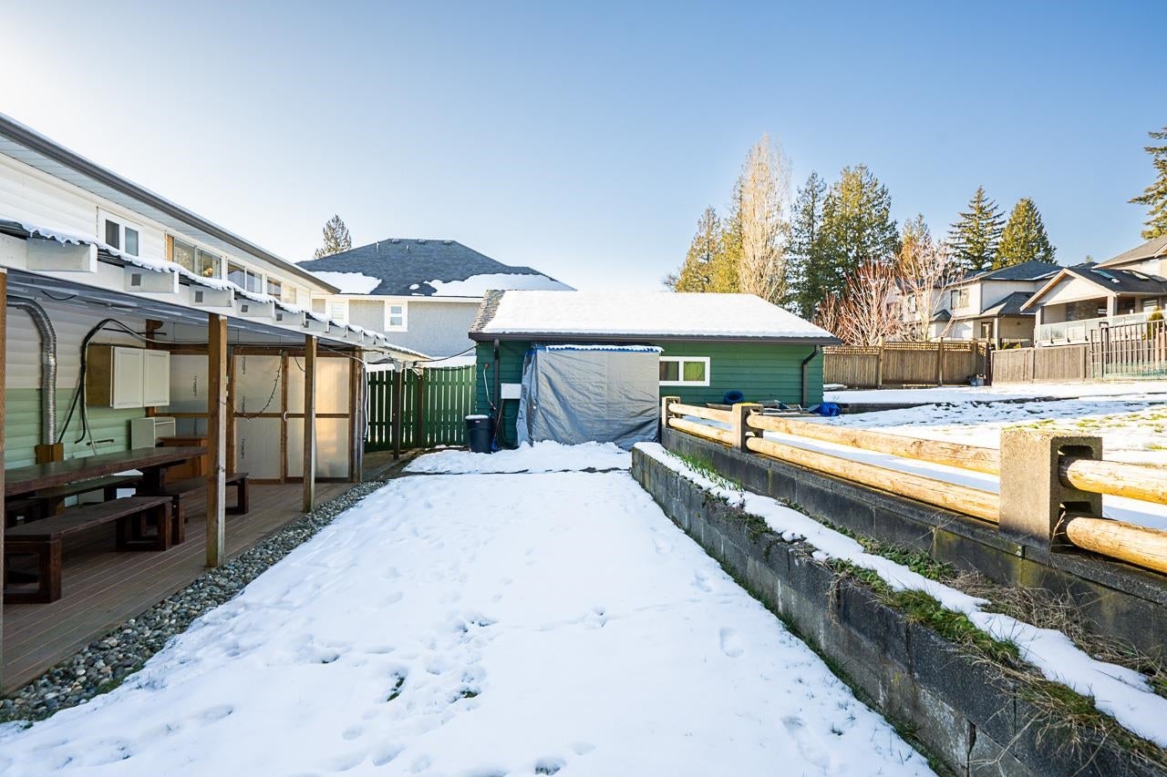 2057 Lorraine Avenue - Central Coquitlam Single Family Residence for Sale, 5 Bedrooms (R3092863)# - 27