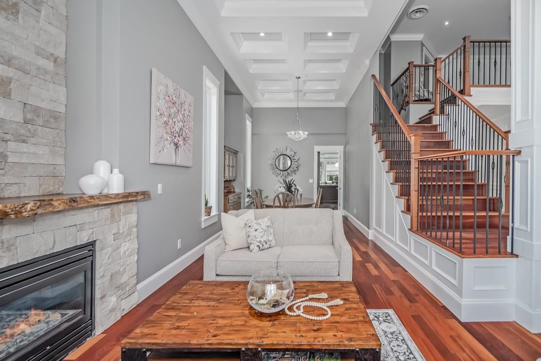 836 Sprice Avenue - Coquitlam West Single Family Residence for Sale, 7 Bedrooms (R3093090)# - 10