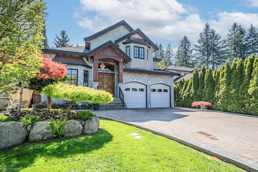 836 Sprice Avenue - Coquitlam West Single Family Residence for Sale, 7 Bedrooms (R3093090)# - 1