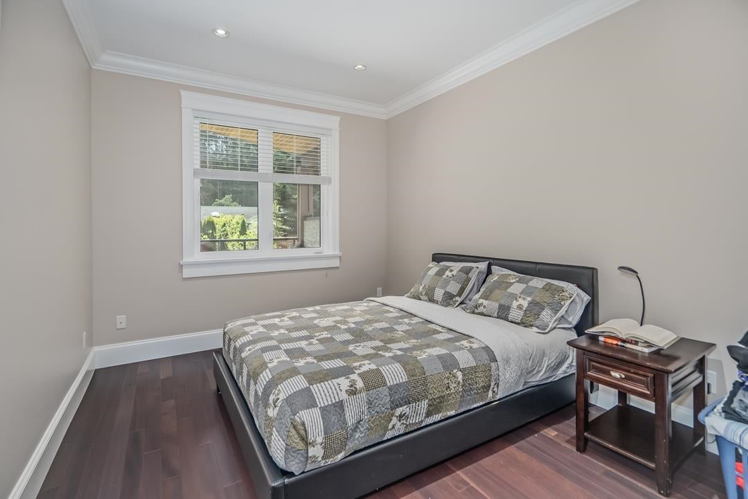 836 Sprice Avenue - Coquitlam West Single Family Residence for Sale, 7 Bedrooms (R3093090)# - 23