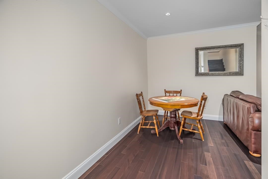 836 Sprice Avenue - Coquitlam West Single Family Residence for Sale, 7 Bedrooms (R3093090)# - 34