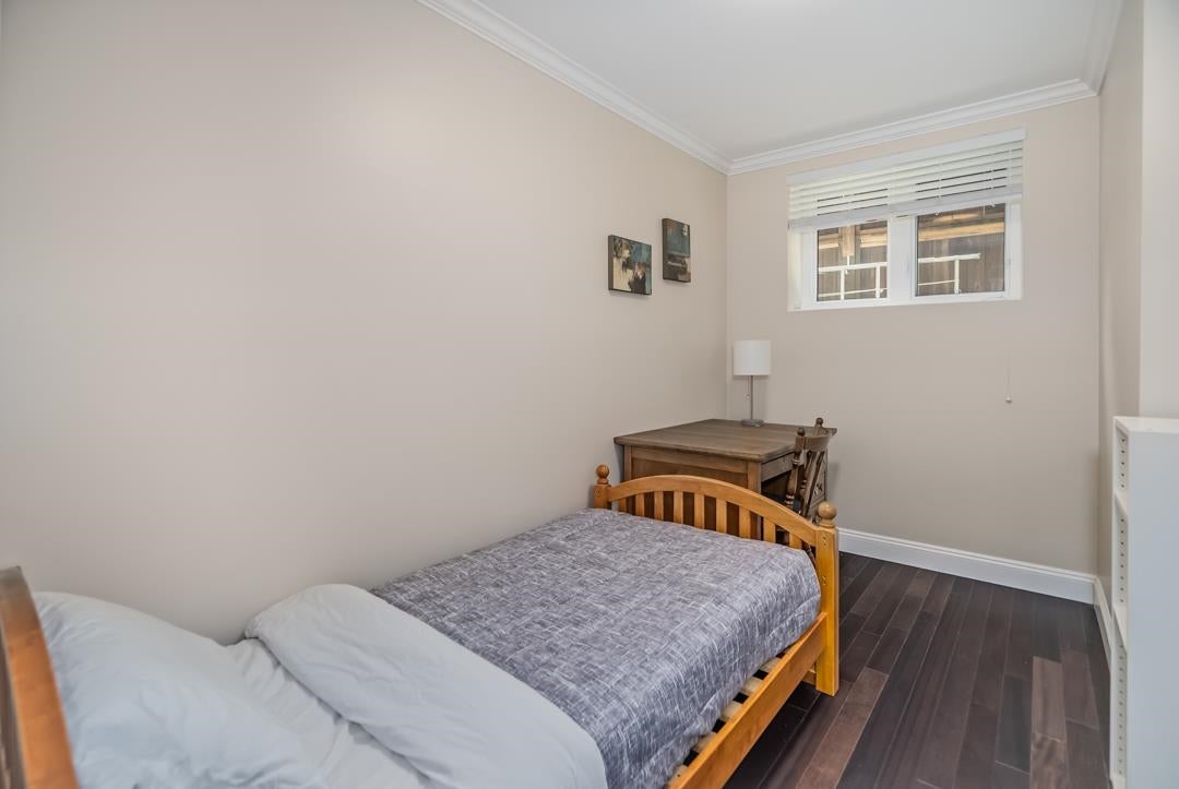 836 Sprice Avenue - Coquitlam West Single Family Residence for Sale, 7 Bedrooms (R3093090)# - 40