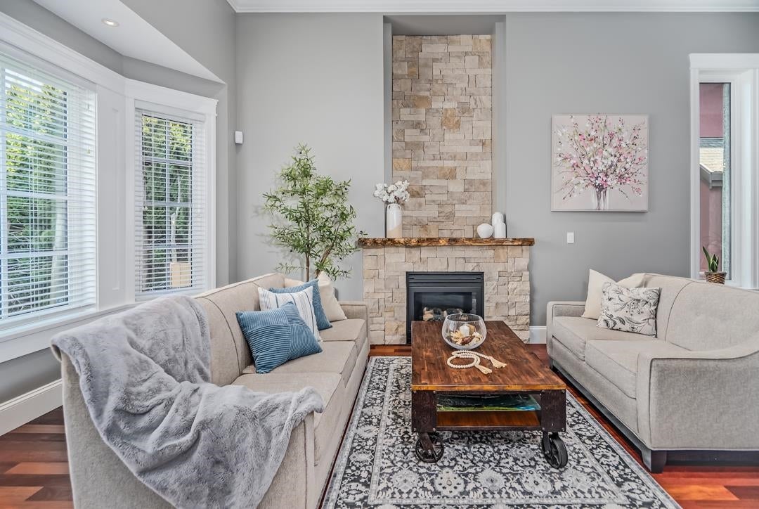 836 Sprice Avenue - Coquitlam West Single Family Residence for Sale, 7 Bedrooms (R3093090)# - 7