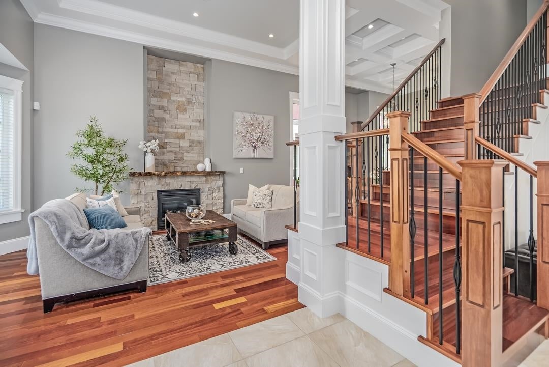 836 Sprice Avenue - Coquitlam West Single Family Residence for Sale, 7 Bedrooms (R3093090)# - 8