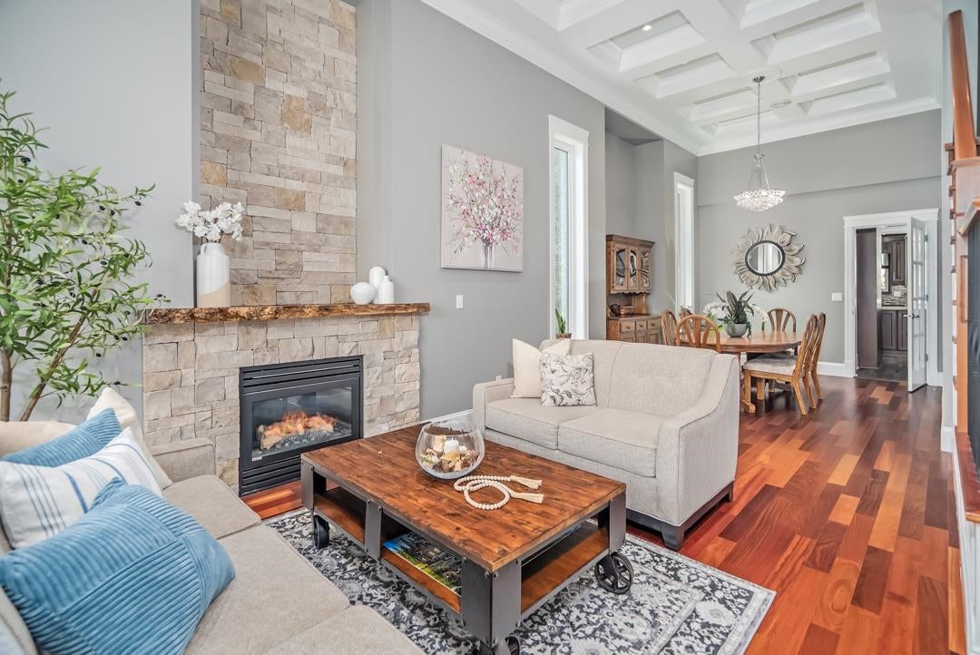 836 Sprice Avenue - Coquitlam West Single Family Residence for Sale, 7 Bedrooms (R3093090)# - 9