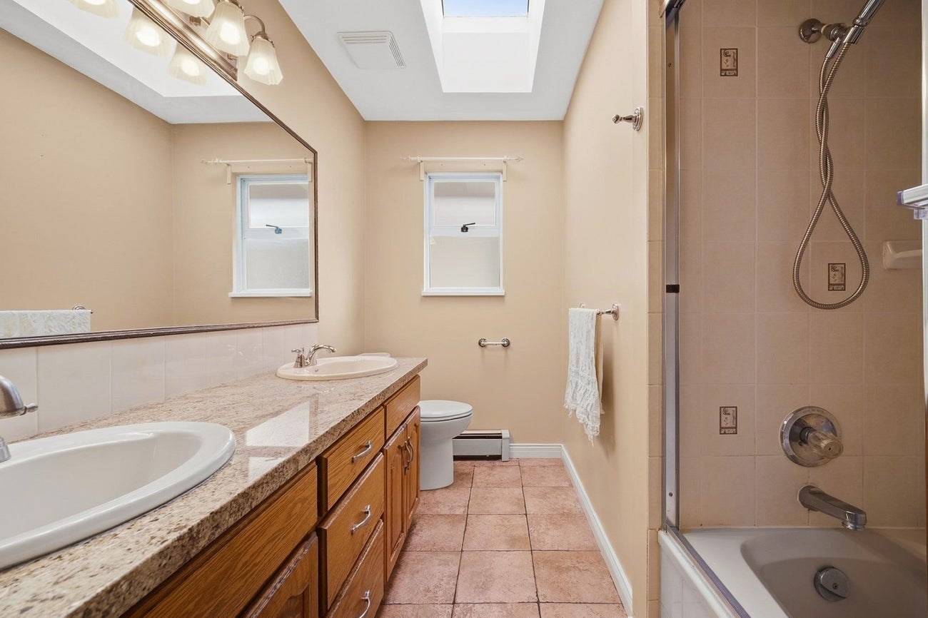 4338 Pandora Street - Vancouver Heights Single Family Residence for Sale, 4 Bedrooms (R3093096)# - 28