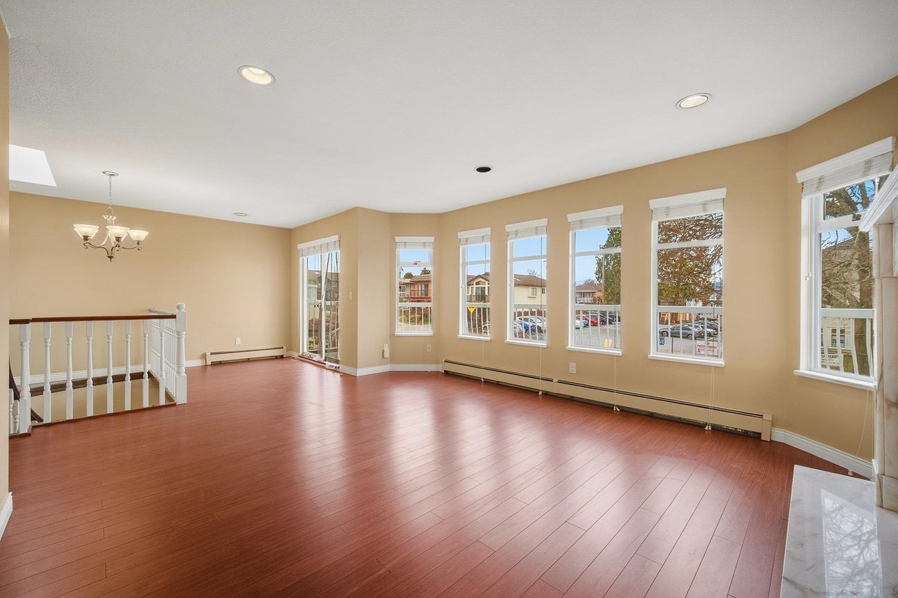 4338 Pandora Street - Vancouver Heights Single Family Residence for Sale, 4 Bedrooms (R3093096)# - 9