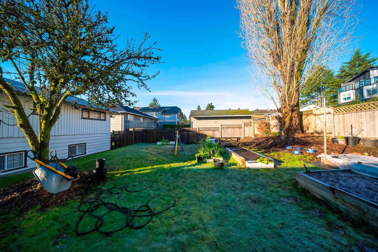 915 Walls Avenue - Maillardville Single Family Residence for Sale, 3 Bedrooms (R3093309)# - 10