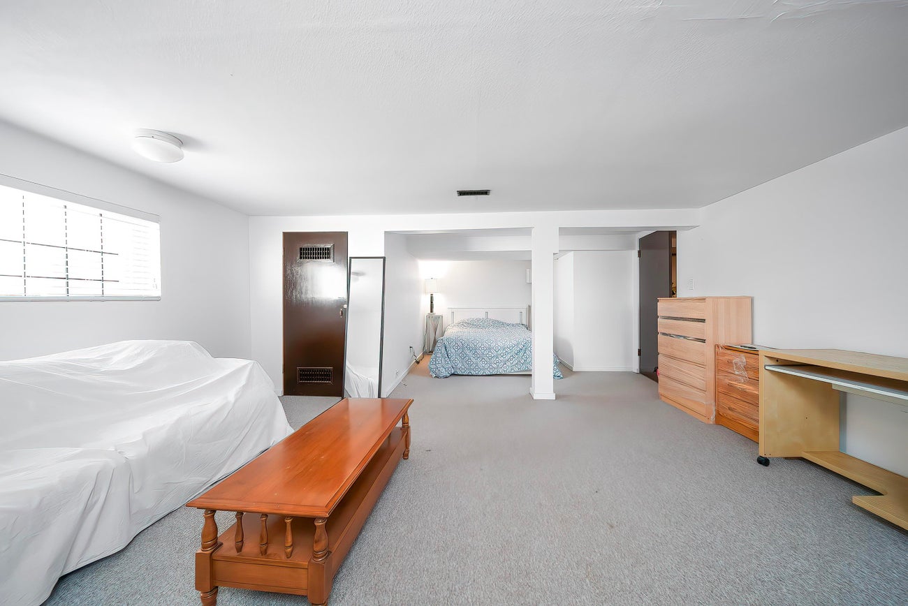 915 Walls Avenue - Maillardville Single Family Residence for Sale, 3 Bedrooms (R3093309)# - 7