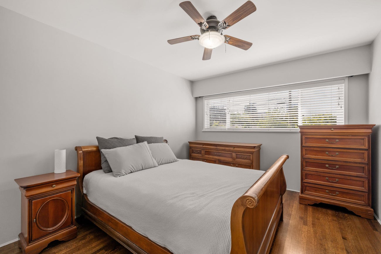 525 Appian Way - Coquitlam West Single Family Residence for Sale, 3 Bedrooms (R3093383)# - 17