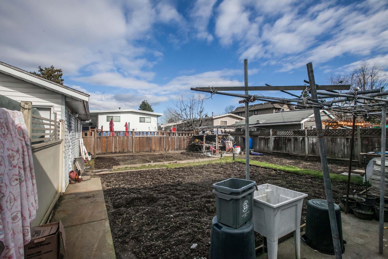 7017 Kitchener Street - Sperling-Duthie Single Family Residence for Sale, 10 Bedrooms (R3093635)# - 6