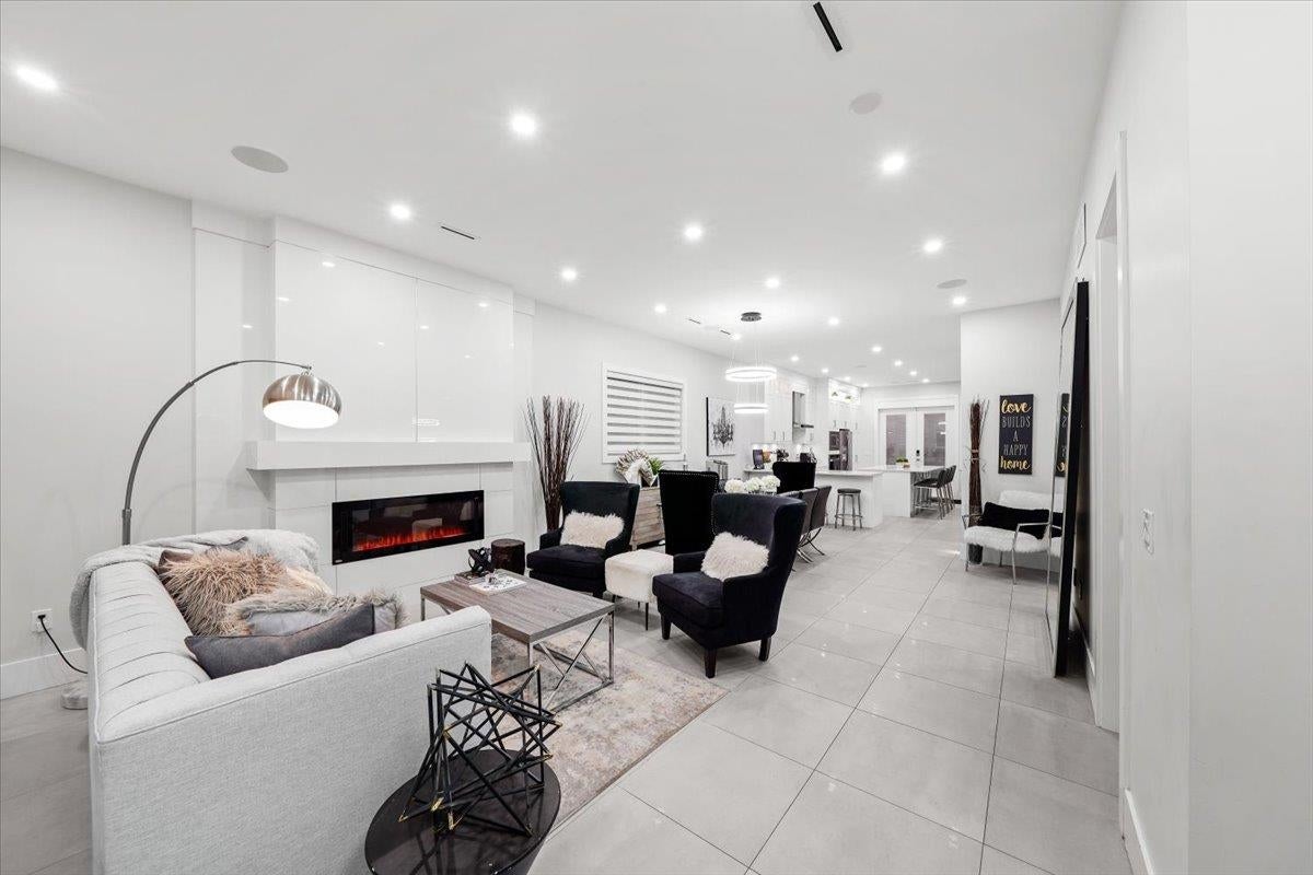 1041 Stewart Avenue - Maillardville Single Family Residence for Sale, 9 Bedrooms (R3093723)# - 3