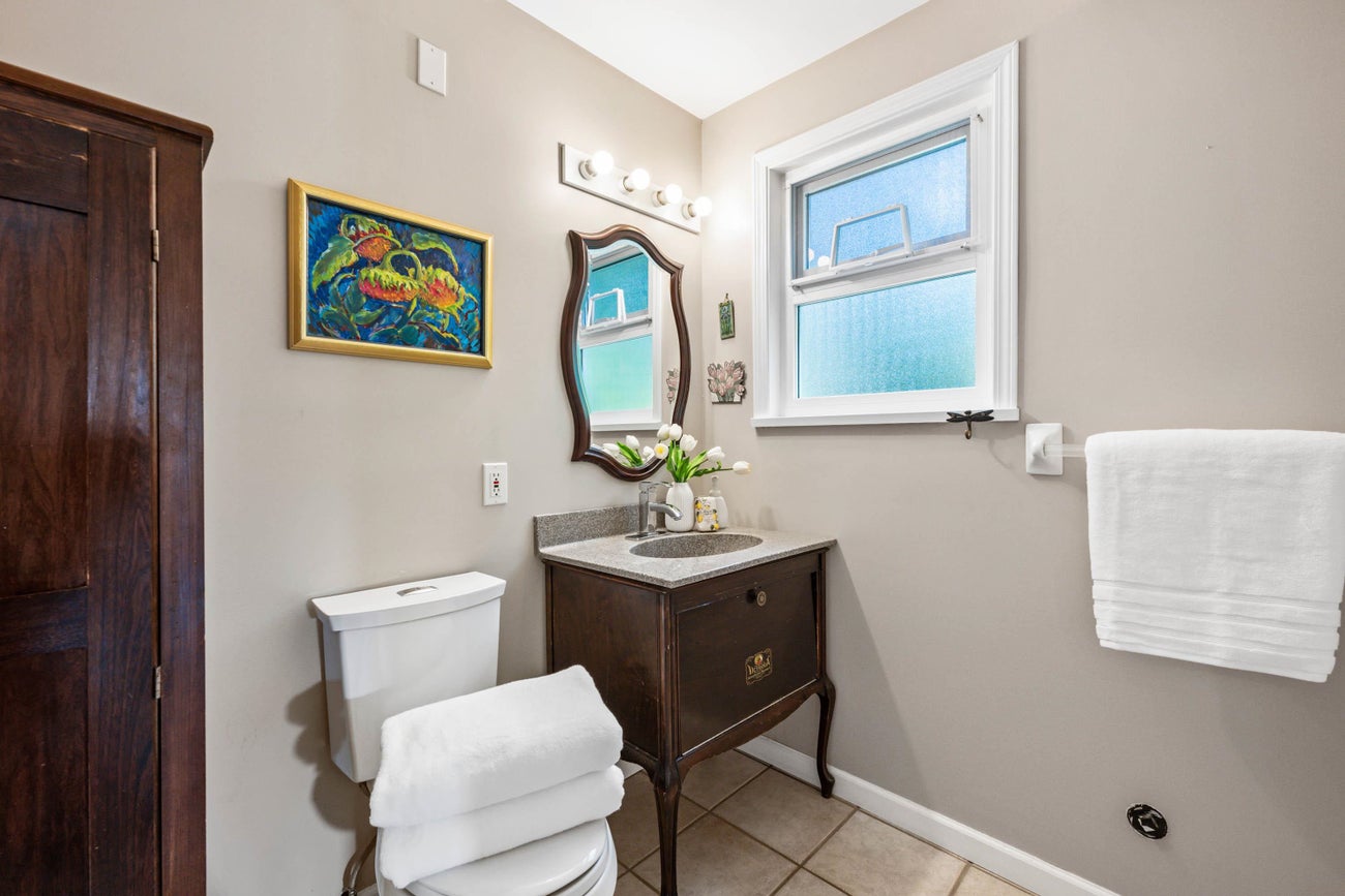 935 Stardale Avenue - Coquitlam West Single Family Residence for Sale, 4 Bedrooms (R3093884)# - 14