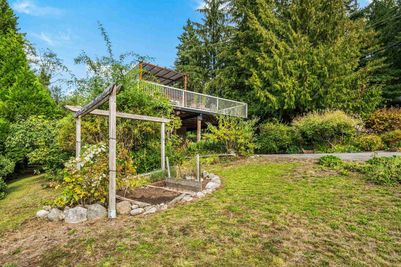 935 Stardale Avenue - Coquitlam West Single Family Residence for Sale, 4 Bedrooms (R3093884)# - 26