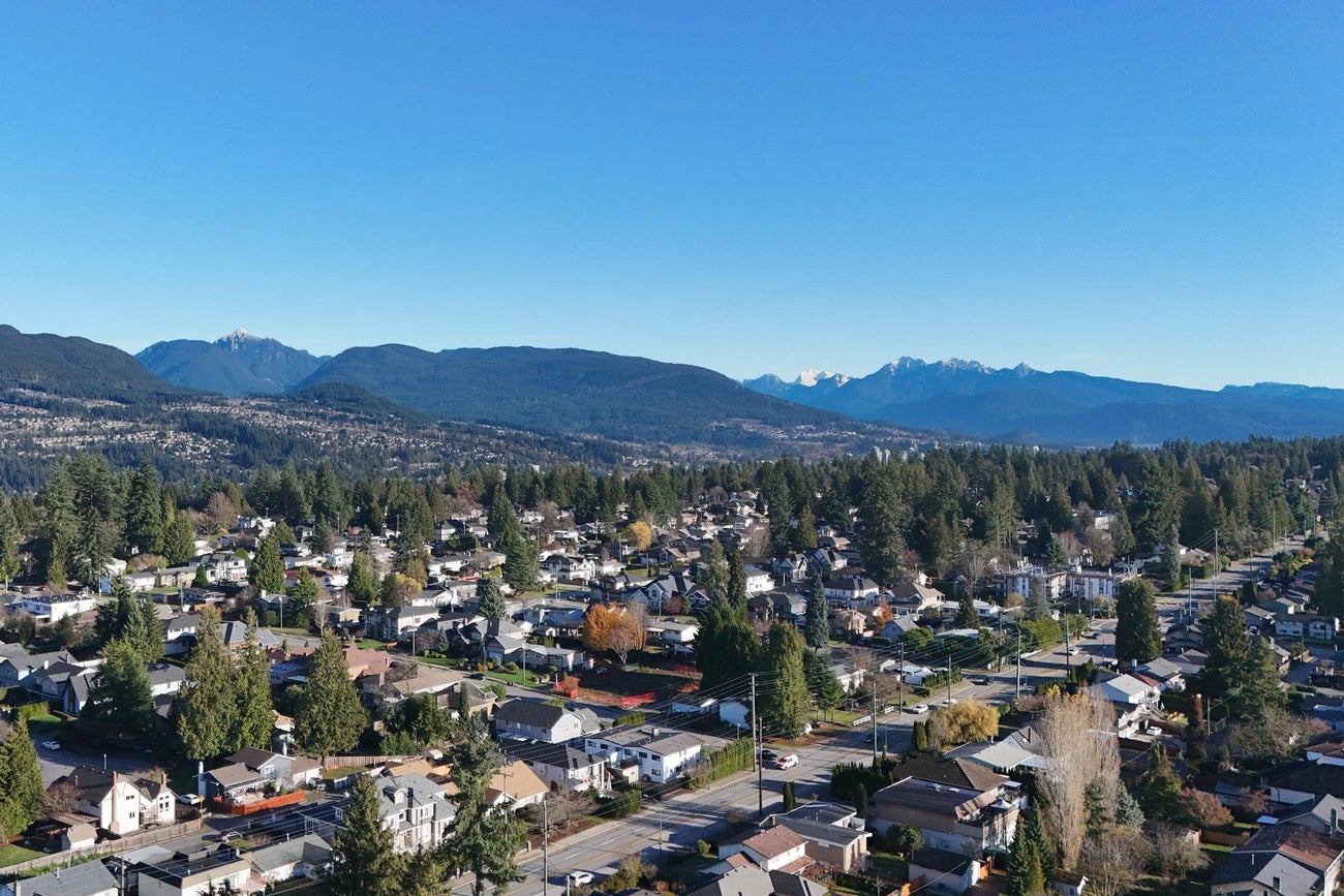 740 Porter Street - Central Coquitlam Single Family Residence for Sale, 3 Bedrooms (R3094040)# - 8