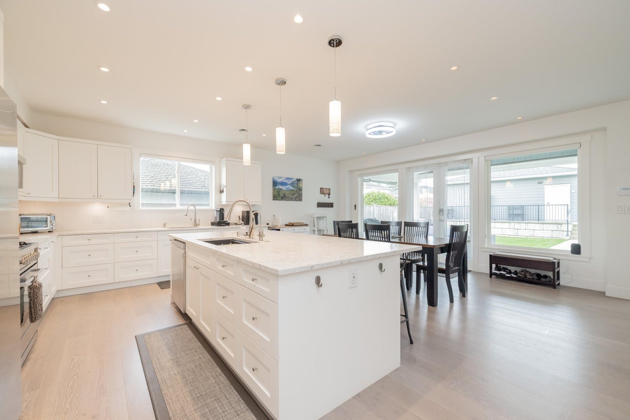 7139 Paulus Crescent - Montecito Single Family Residence for Sale, 7 Bedrooms (R3094101)# - 5