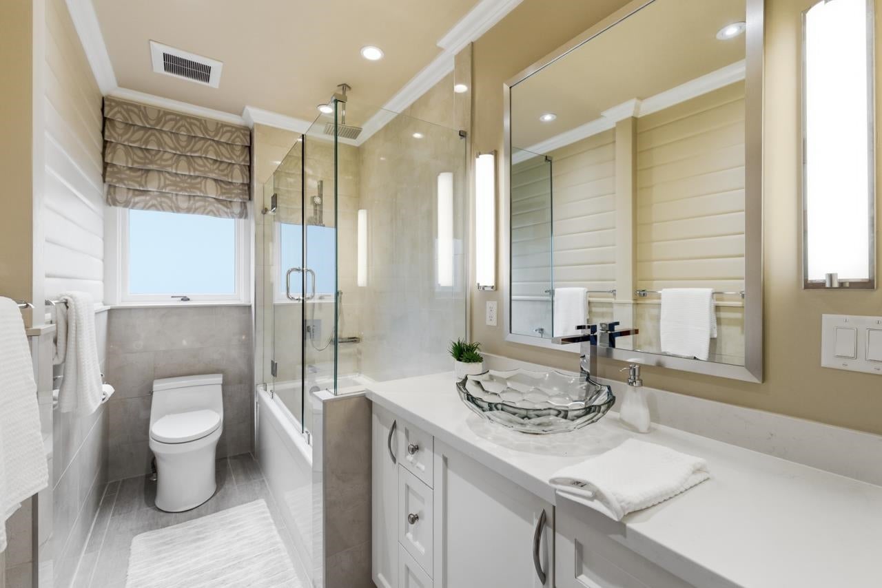 697 Folsom Street - Central Coquitlam Single Family Residence for Sale, 4 Bedrooms (R3094210)# - 16