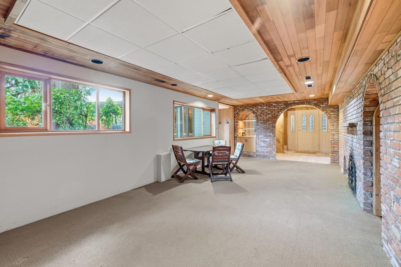 697 Folsom Street - Central Coquitlam Single Family Residence for Sale, 4 Bedrooms (R3094210)# - 19