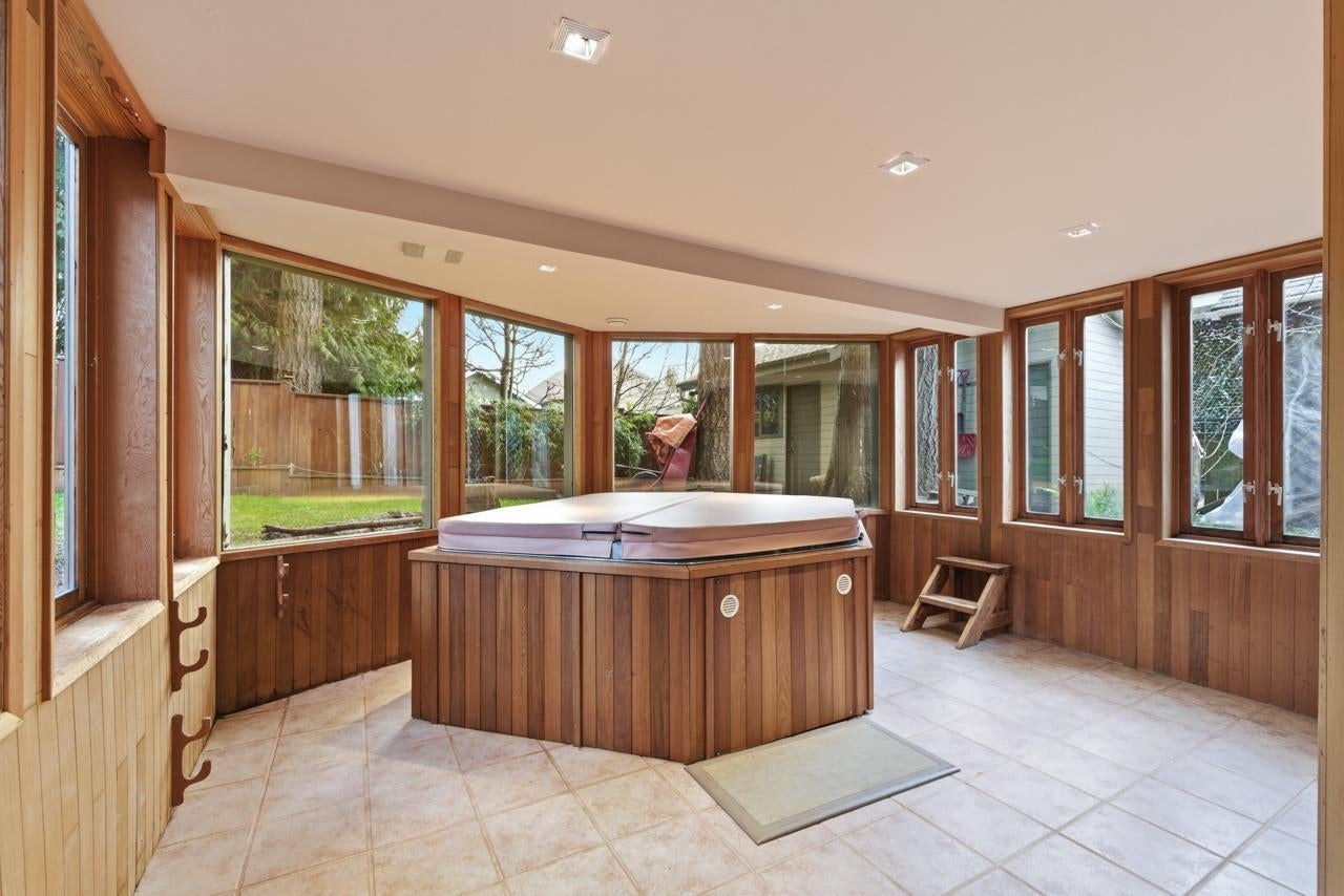 697 Folsom Street - Central Coquitlam Single Family Residence for Sale, 4 Bedrooms (R3094210)# - 22