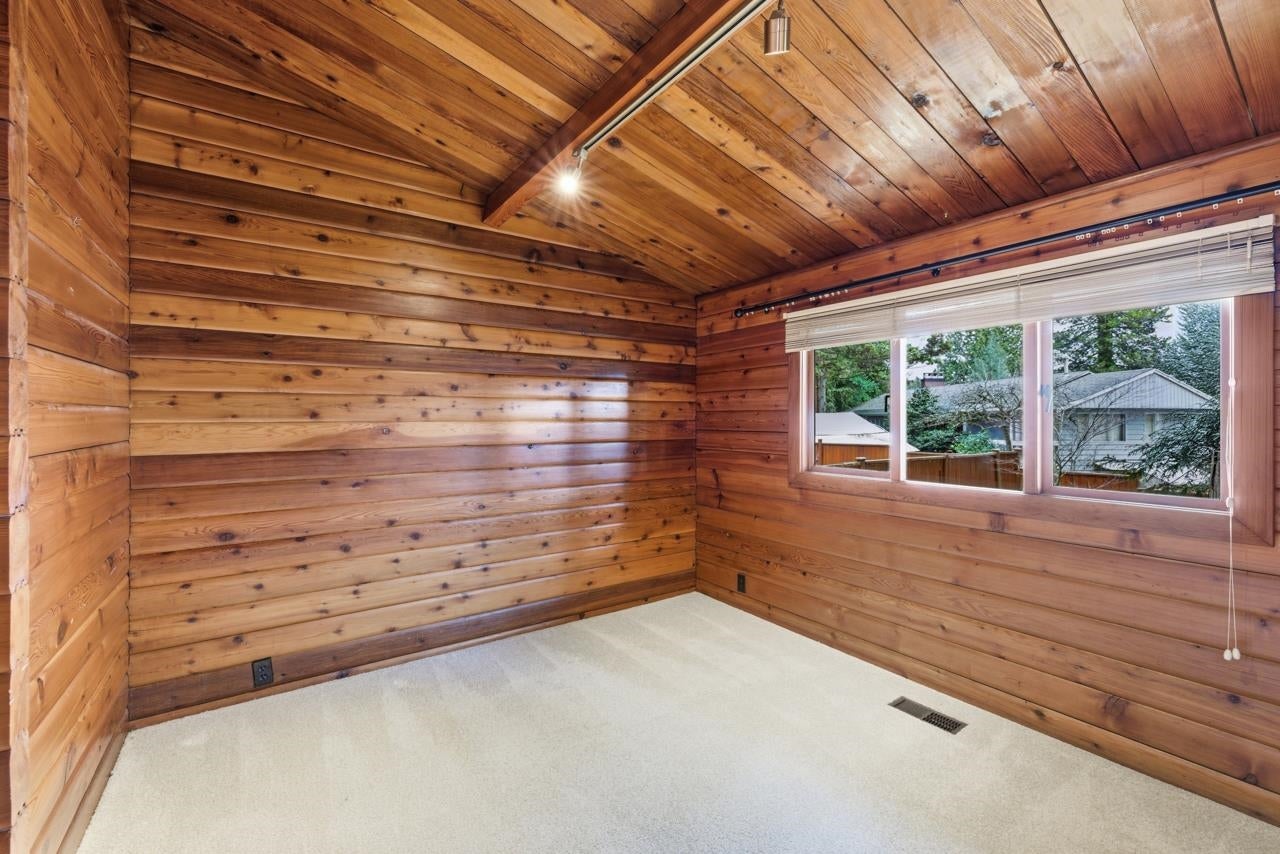 697 Folsom Street - Central Coquitlam Single Family Residence for Sale, 4 Bedrooms (R3094210)# - 35