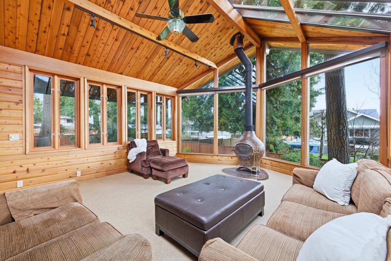 697 Folsom Street - Central Coquitlam Single Family Residence for Sale, 4 Bedrooms (R3094210)# - 3