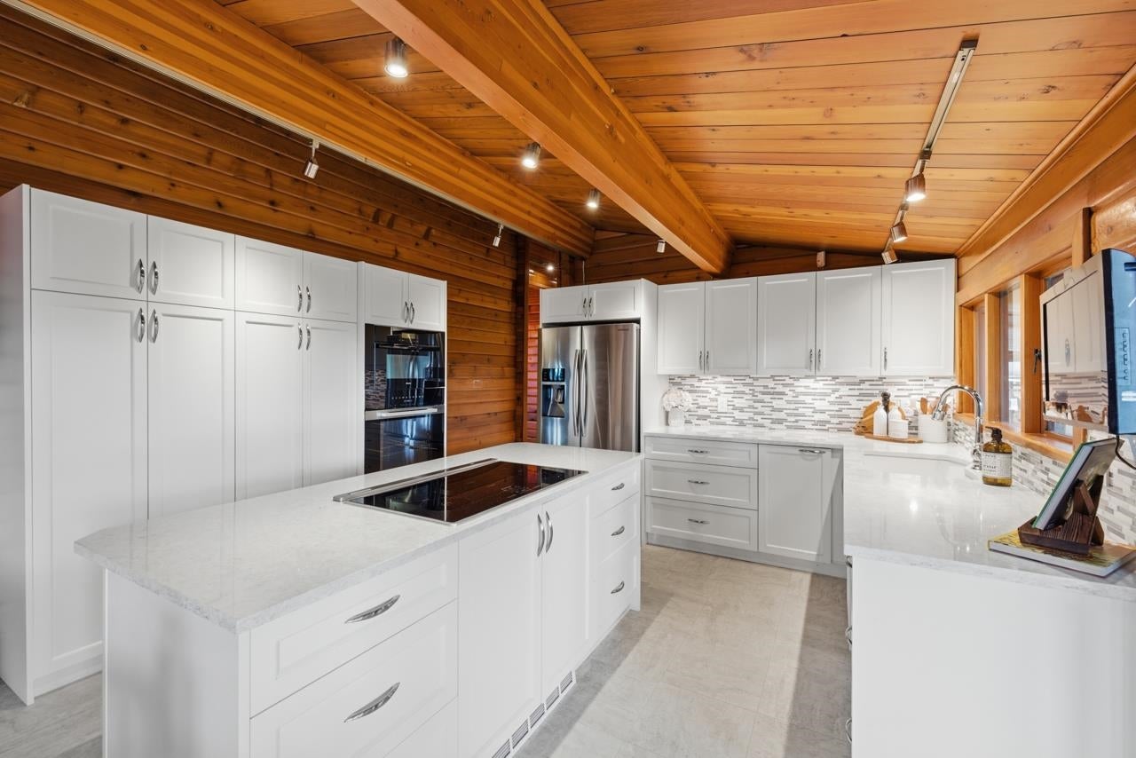 697 Folsom Street - Central Coquitlam Single Family Residence for Sale, 4 Bedrooms (R3094210)# - 5