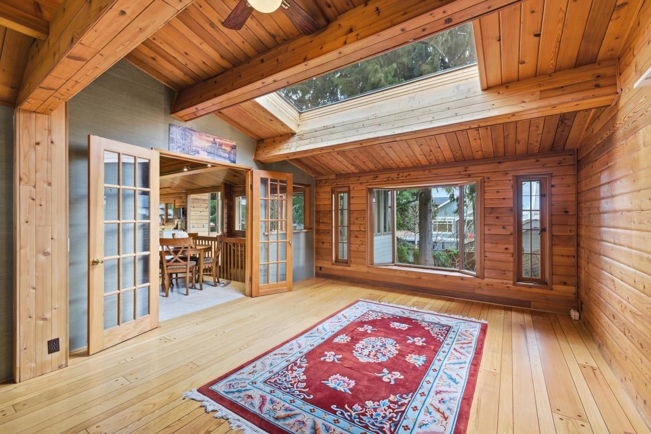 697 Folsom Street - Central Coquitlam Single Family Residence for Sale, 4 Bedrooms (R3094210)# - 9