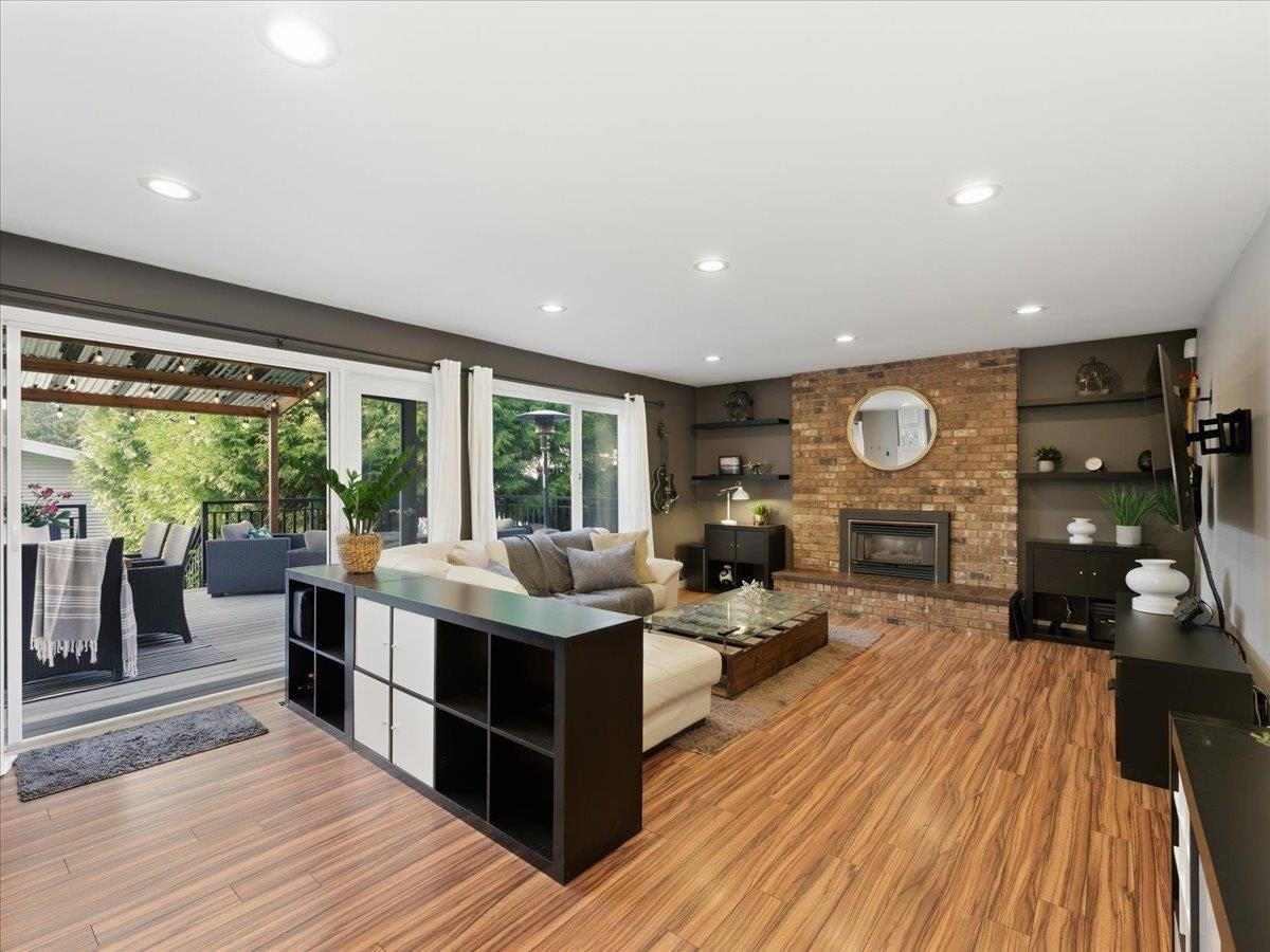 385 Hickey Drive - Coquitlam East Single Family Residence for Sale, 5 Bedrooms (R3094640)# - 14