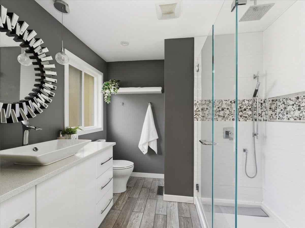 385 Hickey Drive - Coquitlam East Single Family Residence for Sale, 5 Bedrooms (R3094640)# - 23