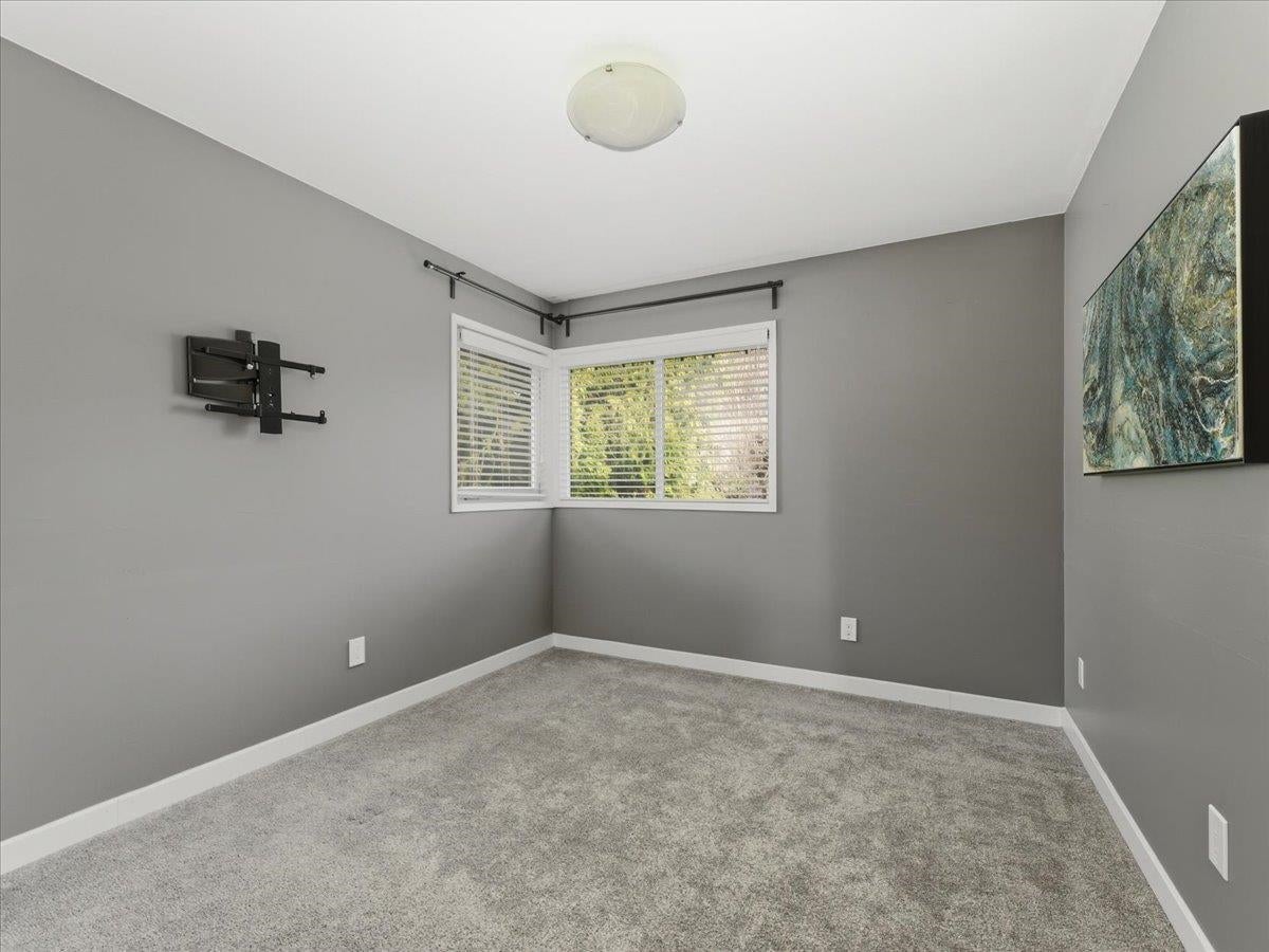 385 Hickey Drive - Coquitlam East Single Family Residence for Sale, 5 Bedrooms (R3094640)# - 26