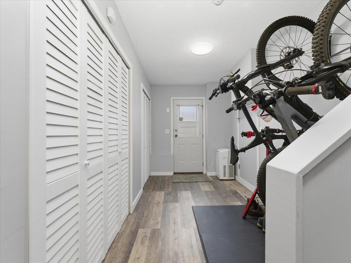 385 Hickey Drive - Coquitlam East Single Family Residence for Sale, 5 Bedrooms (R3094640)# - 27