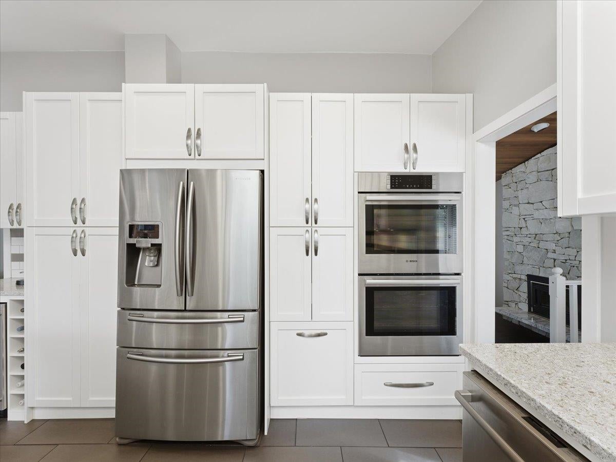 385 Hickey Drive - Coquitlam East Single Family Residence for Sale, 5 Bedrooms (R3094640)# - 5