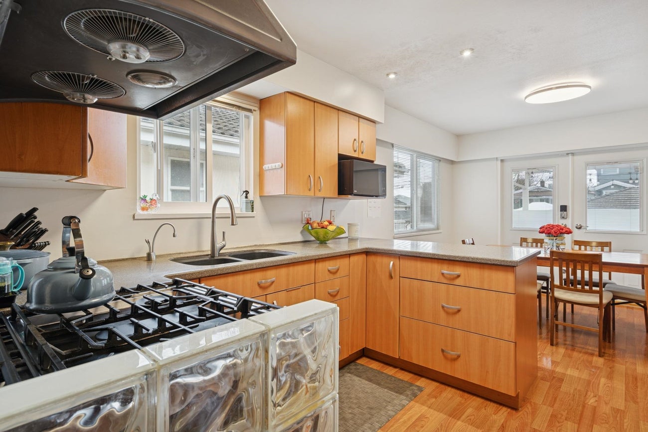 4356 Oxford Street - Vancouver Heights Single Family Residence for Sale, 5 Bedrooms (R3094816)# - 12