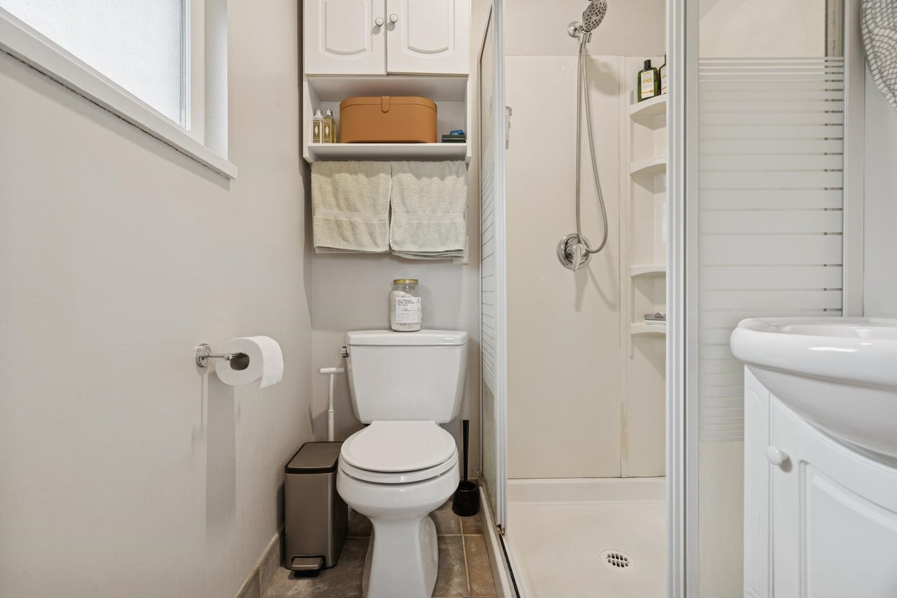 4356 Oxford Street - Vancouver Heights Single Family Residence for Sale, 5 Bedrooms (R3094816)# - 20