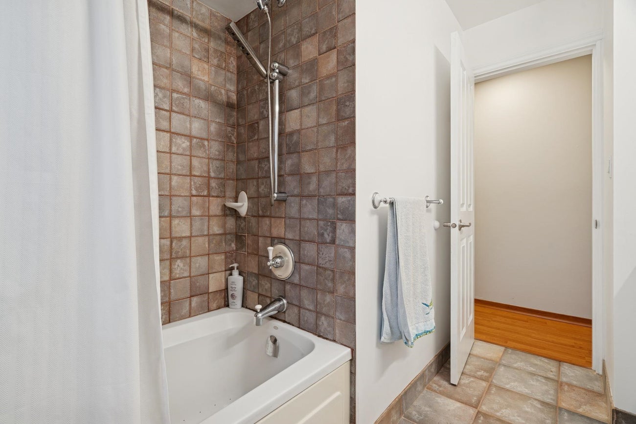 4356 Oxford Street - Vancouver Heights Single Family Residence for Sale, 5 Bedrooms (R3094816)# - 22