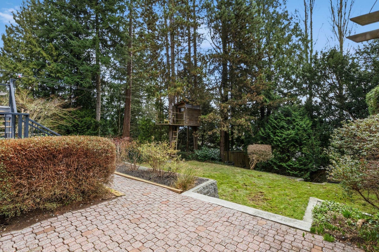 363 Dartmoor Drive - Coquitlam East Single Family Residence for Sale, 5 Bedrooms (R3094915)# - 25