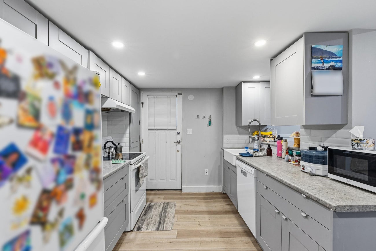 363 Dartmoor Drive - Coquitlam East Single Family Residence for Sale, 5 Bedrooms (R3094915)# - 28