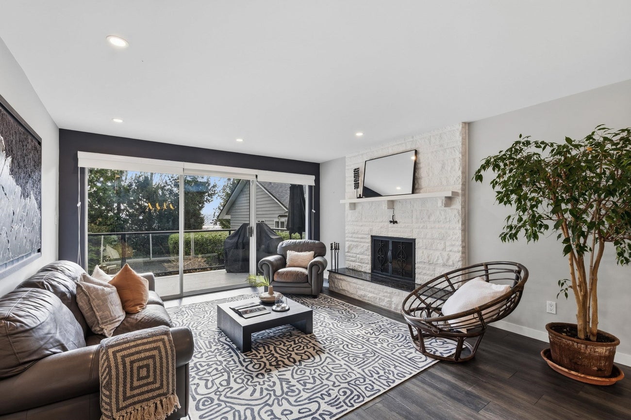 363 Dartmoor Drive - Coquitlam East Single Family Residence for Sale, 5 Bedrooms (R3094915)# - 3