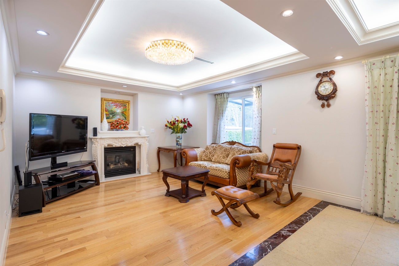 7353 Union Street - Simon Fraser Univer. single-family-residence for Sale, 5 Bedrooms (R3095229)# - 13